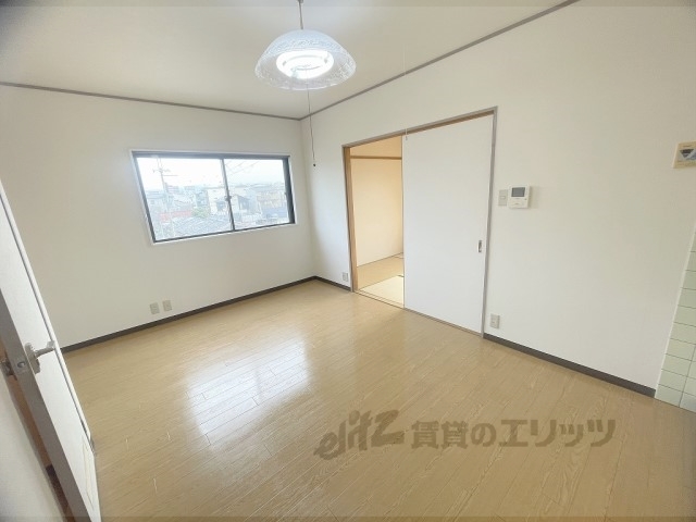 居室・リビング　洋室