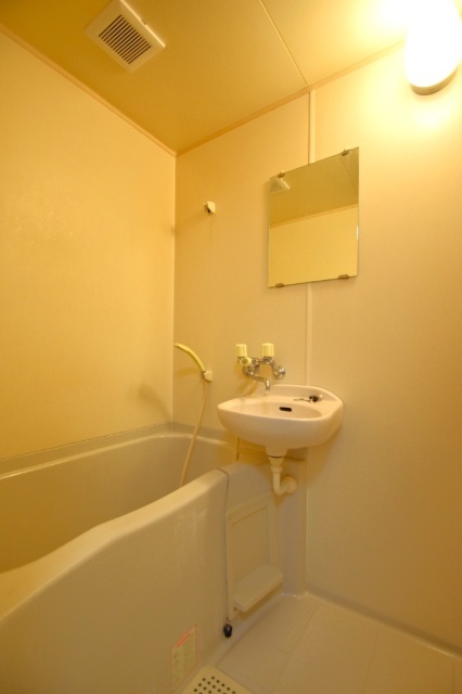 バス・シャワールーム　バス・シャワー