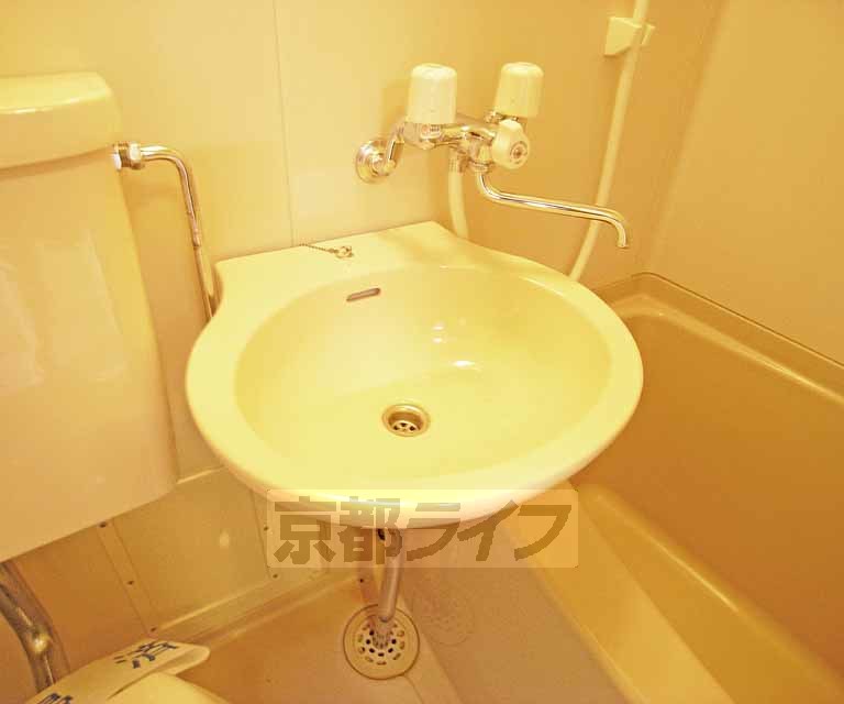 洗面設備　洗面台あります。