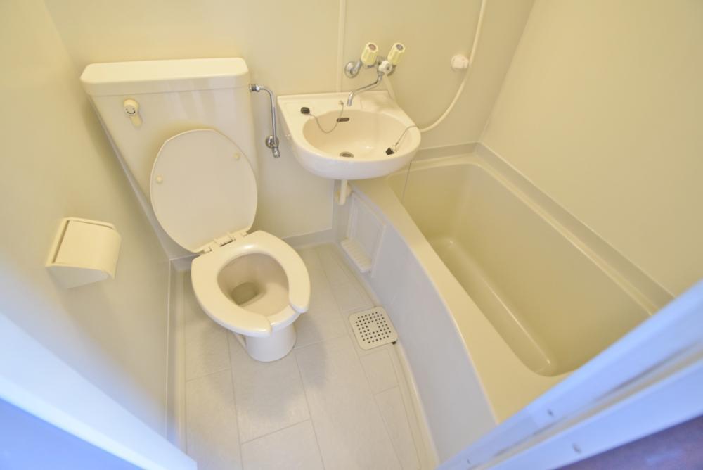 バス・シャワールーム　綺麗なお風呂です♪