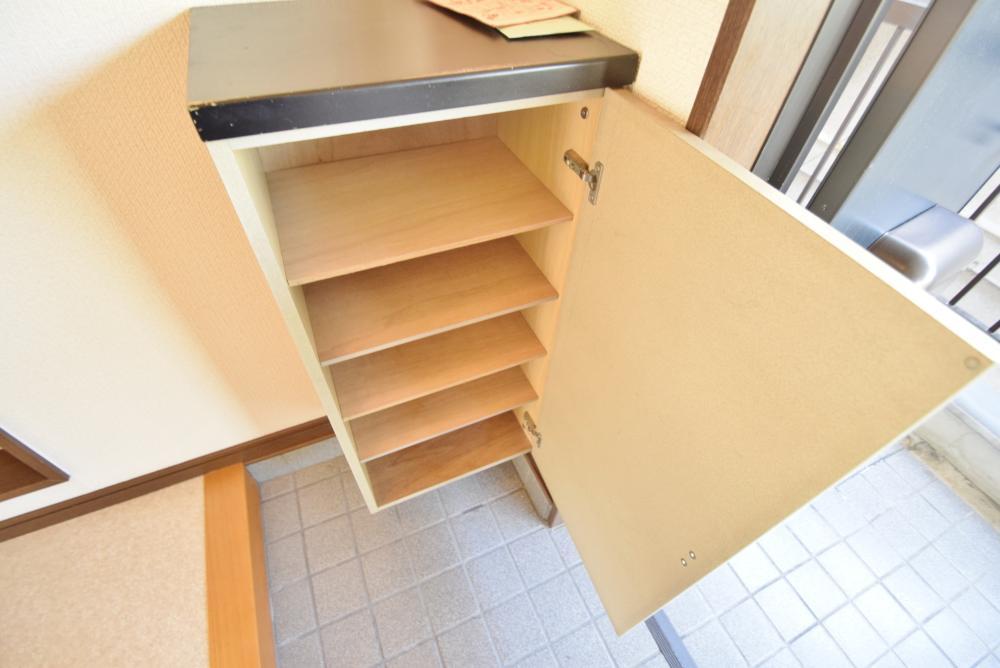 収納　嬉しいミニ冷蔵庫付♪