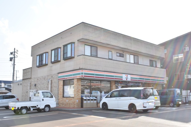 その他　セブンイレブン新井学校町店