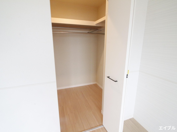 収納　※同物件の別室の写真です。