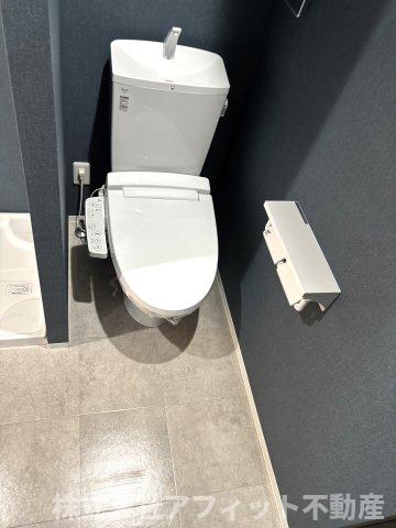 トイレ　温水洗浄暖房便座