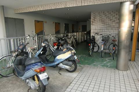 アンフィニィ・西河原　その他共有部分　駐輪場