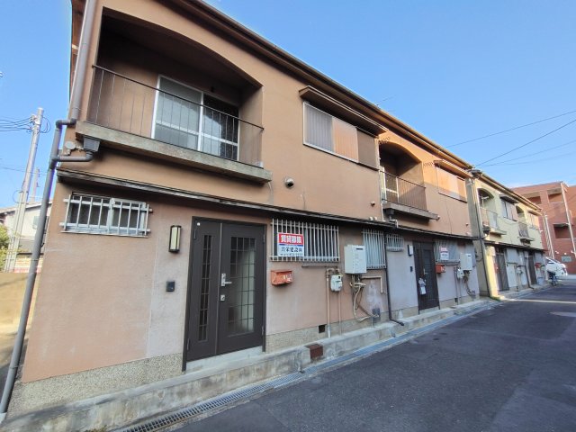 建物外観　左側