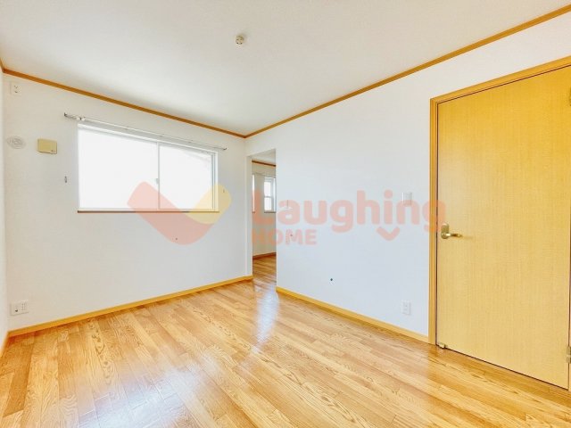 その他部屋・スペース　広くて明るい寝室