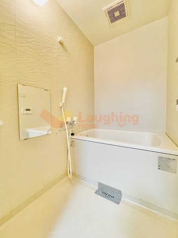 バス・シャワールーム　ゆったり過ごせるお風呂です