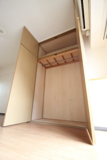 収納　※別号室の写真です