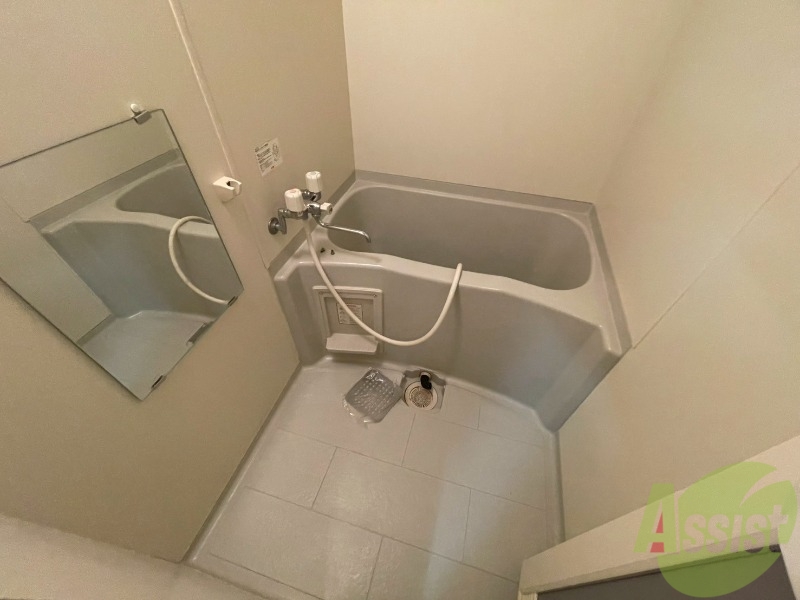 バス・シャワールーム　お風呂です。ゆっくりお風呂につかるのも体に良いですね～