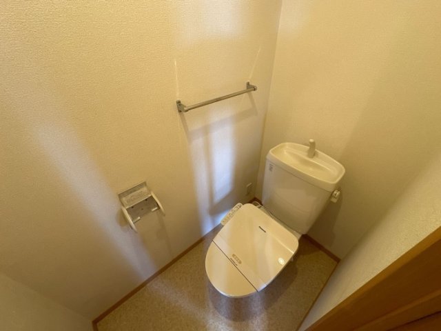 トイレ　コンパクトで使いやすいトイレです