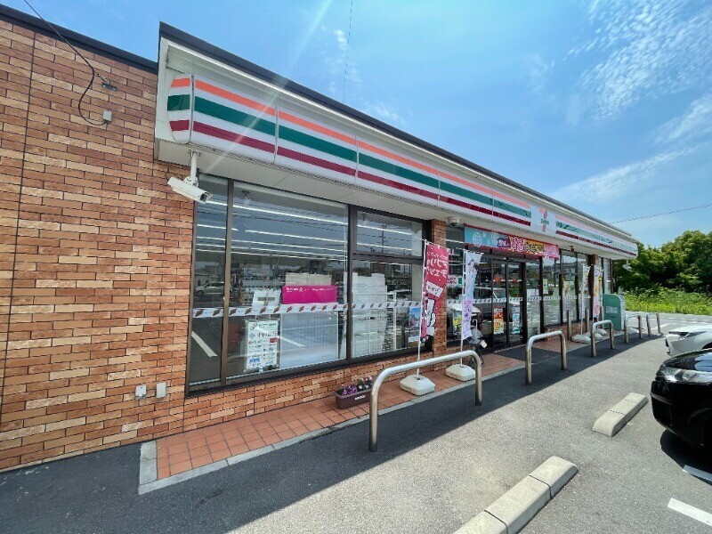 コンビニ　セブンイレブン　倉敷玉島1丁目店（コンビニ）まで582m