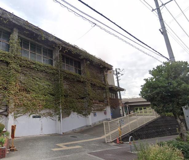 小学校　豊中市立東豊中小学校（小学校）まで787m