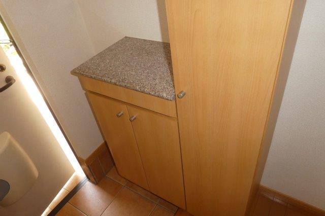 収納　シューズボックス