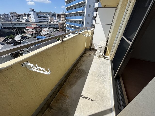 バルコニー　お洗濯にも便利なバルコニー付き