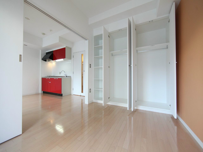 収納　洋室5.1帖　クローゼット付（収納充実してます）エアコン付