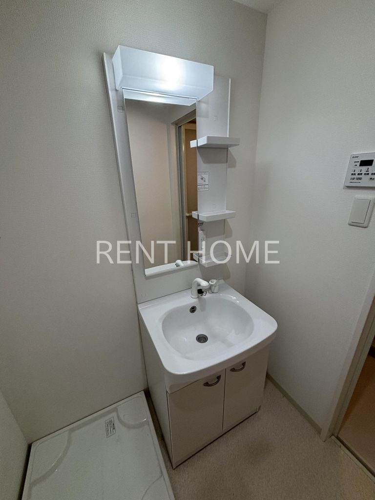 洗面設備　※同仕様タイプの写真です