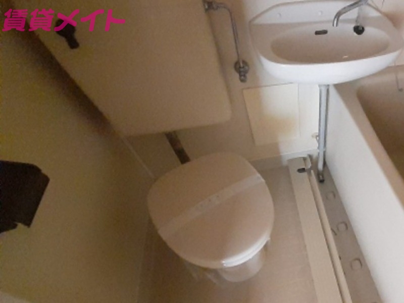 トイレ　同型参考写真