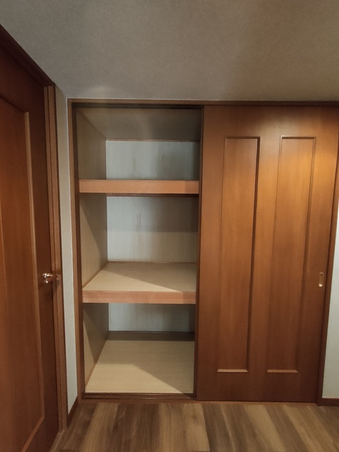 収納　廊下収納