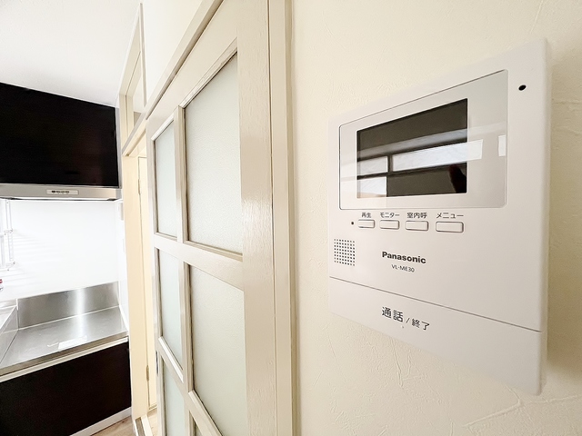 セキュリティ　モニター付きインターホン