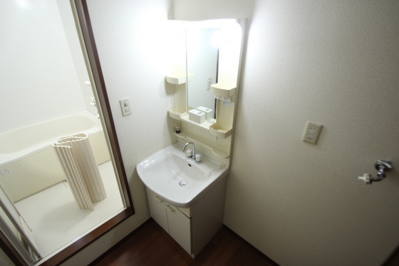 洗面設備　※別部屋の写真です