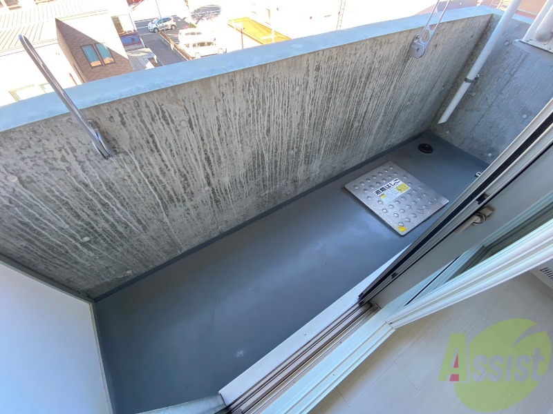 バルコニー　バルコニーが付いていますので一息ついてみてはいかがですか。