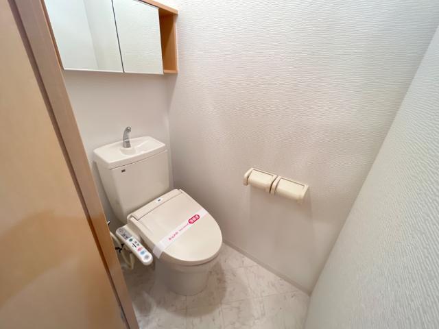 トイレ　トイレ