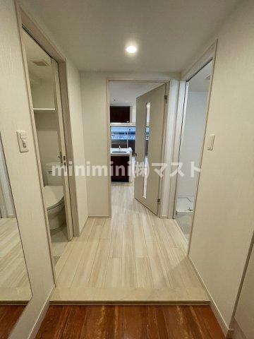 玄関　※カラーパターンあり