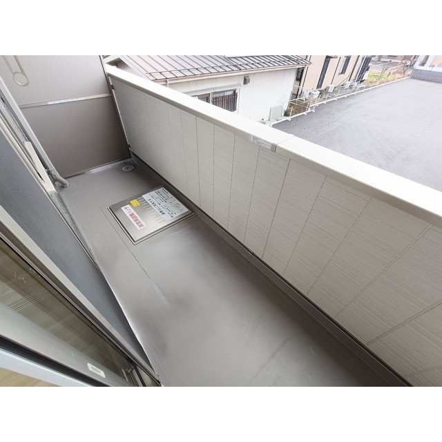 バルコニー　※建築中写真