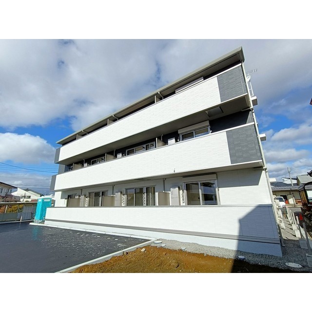 建物外観　※建築中