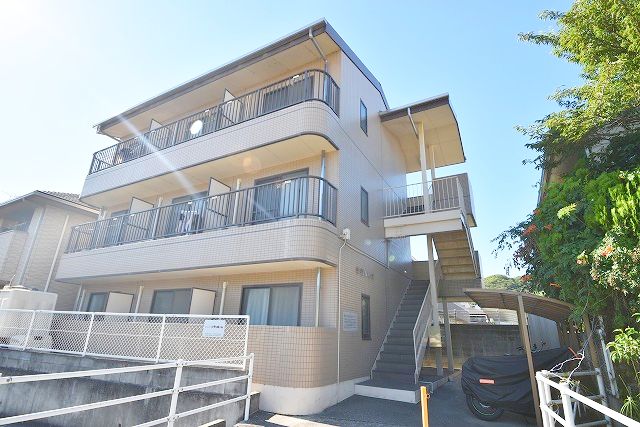 建物外観　新京パレス