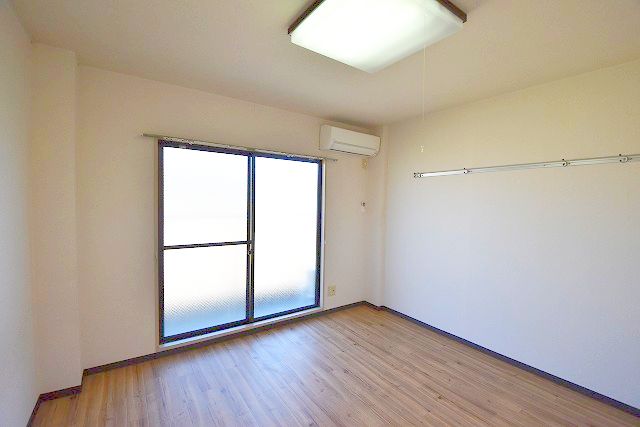 玄関　新京パレス