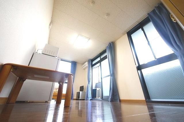 居室・リビング　ゆったりとした居間です