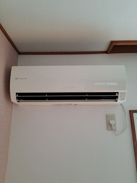 その他設備　リビングエアコン