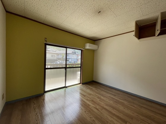 居室・リビング　※別部屋の写真です