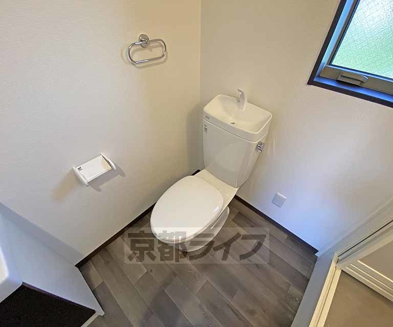 トイレ　清潔感のあるトイレです。