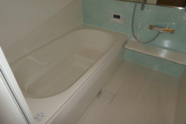 バス・シャワールーム　一坪風呂