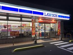 コンビニ　ローソン 丸亀土器町東一丁目店（コンビニ）まで818m