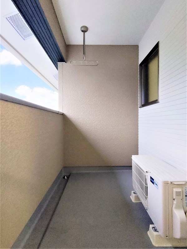 バルコニー　(イメージ)