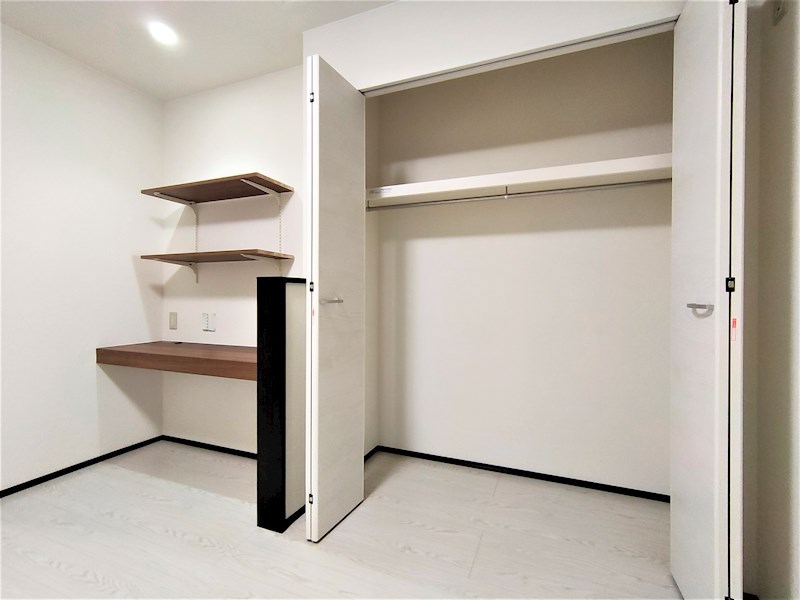 収納　(イメージ)