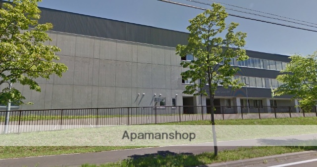 高校・高専　有明高校（高校・高専）まで371m