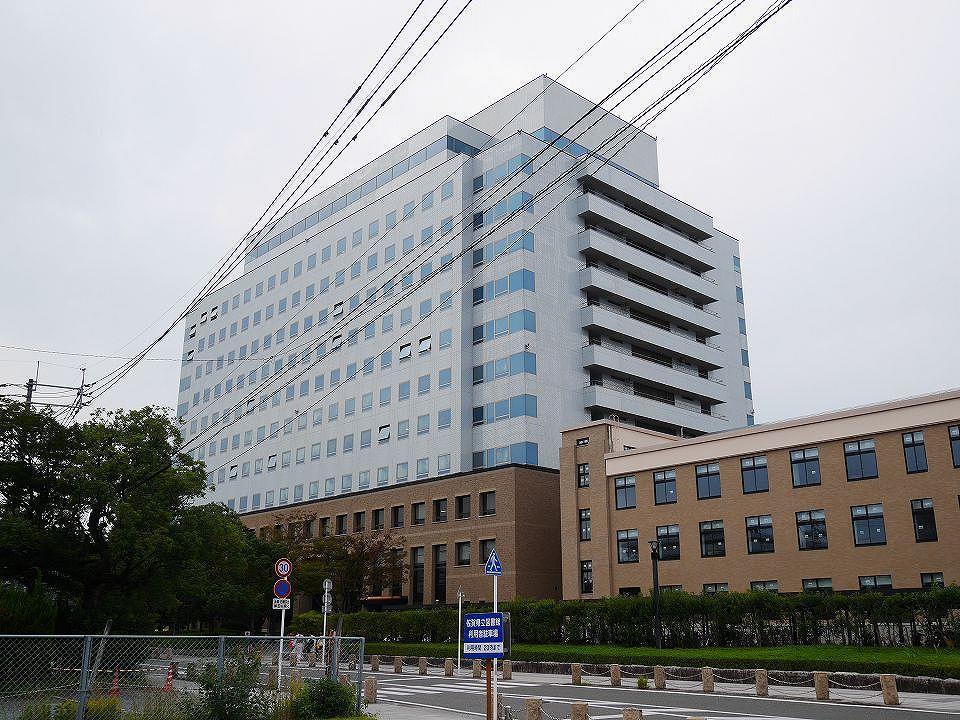 役所　佐賀県庁（役所）まで411m