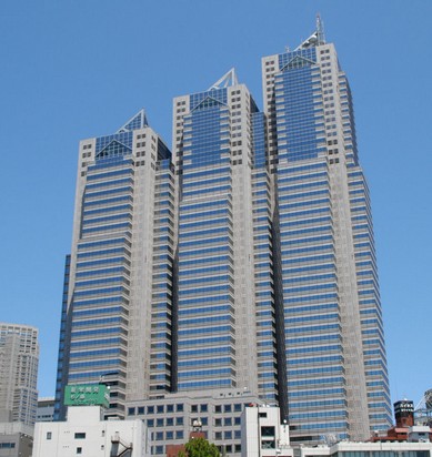 ショッピングセンター　新宿パークタワー（ショッピングセンター）まで878m