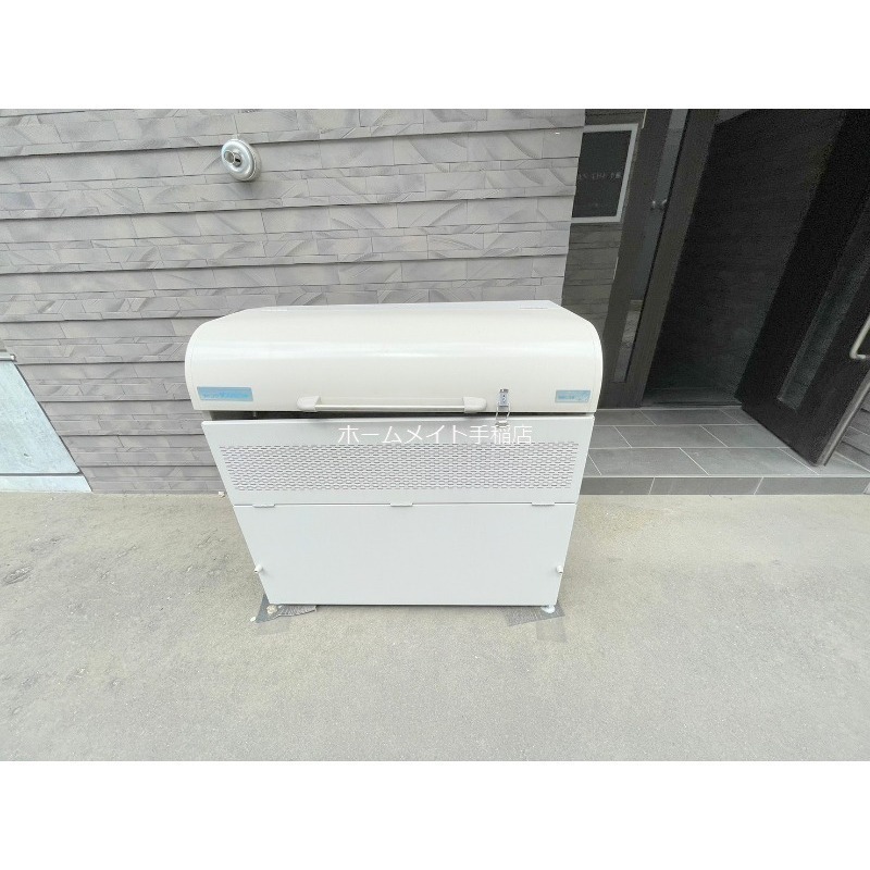 その他共有部分　敷地内ゴミ置き場です！