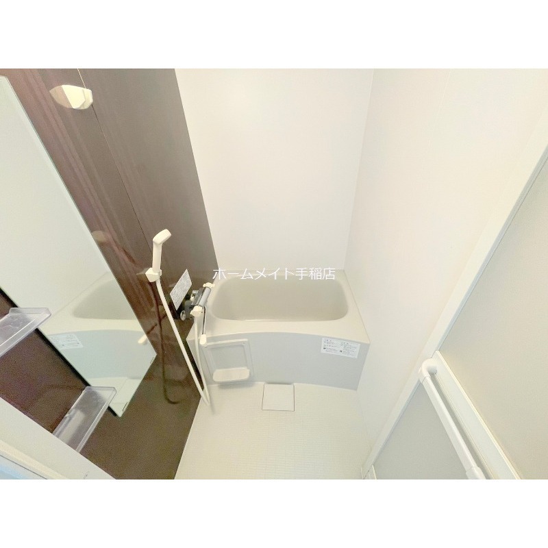 バス・シャワールーム　アクセントある壁面です！