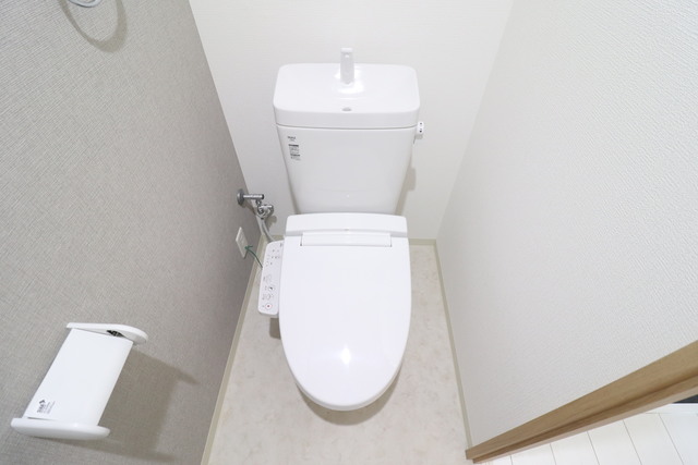 トイレ　ウォシュレット