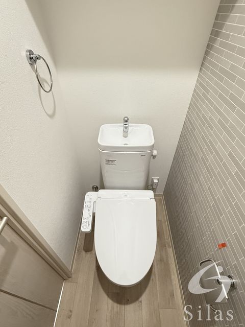 阪神本線 尼崎駅 徒歩10分 3階建 築1年のトイレ写真
