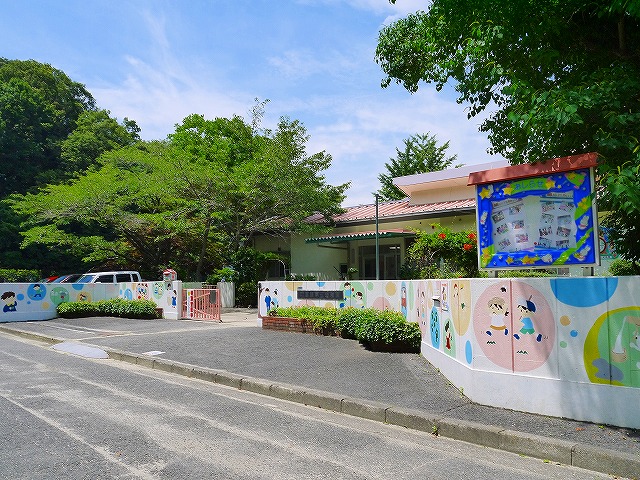 幼稚園・保育園　奈良市立富雄第三幼稚園（幼稚園・保育園）まで1027m