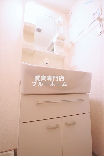 洗面設備　独立洗面台です！