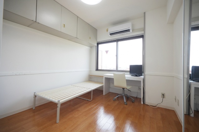 学生会館 ベルヴュコート仙台の居間写真